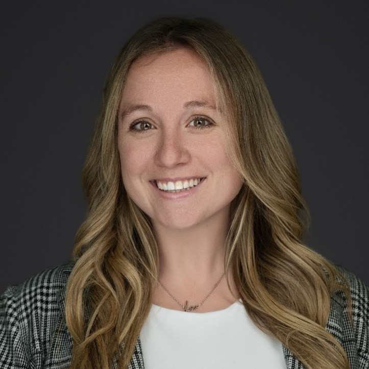 Houston Headshot.jpg